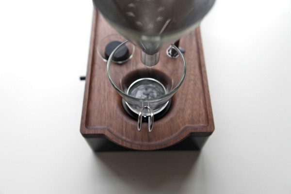 The-Barisieur-coffee-alarm-clock-4-600x400